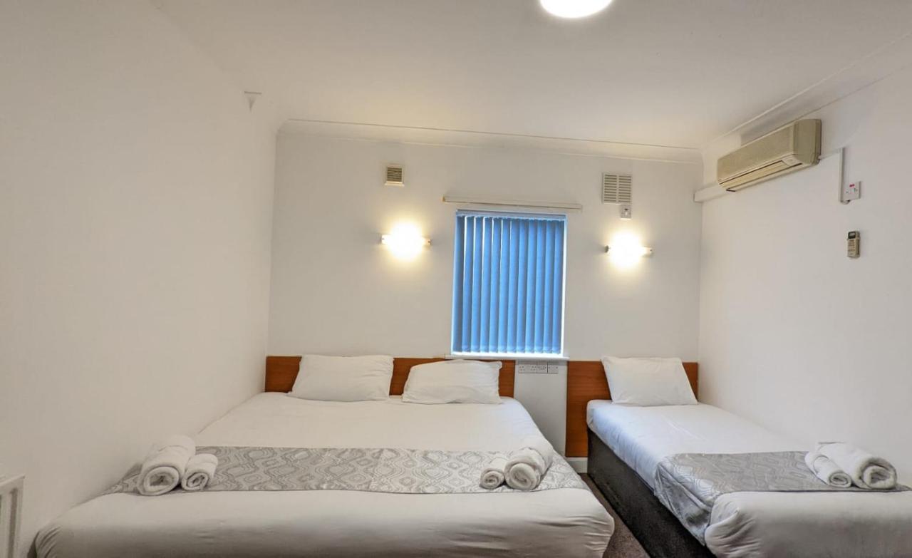 Sk Heathrow Hotel Hayes  Exterior foto